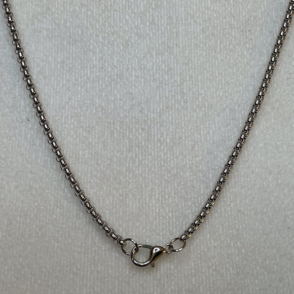 Cross Necklace Unisex Black and Silver - Picture 6 of 9